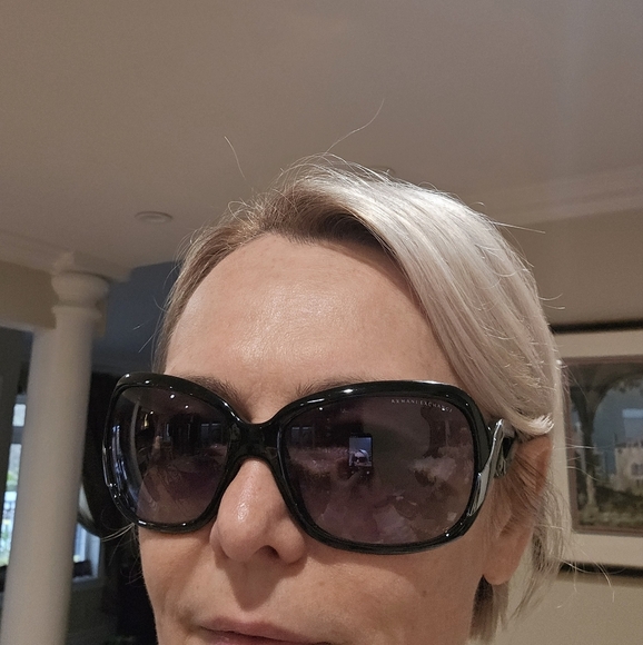 ARMANI EXCHANGE Stylish Black Sunglasses - Picture 12 of 14